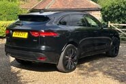 Jaguar F-Pace R-SPORT AWD 19