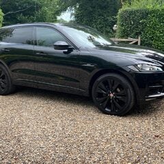 Jaguar F-Pace R-SPORT AWD 3