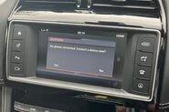 Jaguar F-Pace R-SPORT AWD 57