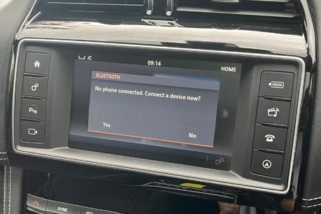 Jaguar F-Pace R-SPORT AWD 57