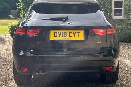 Jaguar F-Pace R-SPORT AWD 14