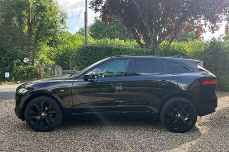 Jaguar F-Pace R-SPORT AWD 13