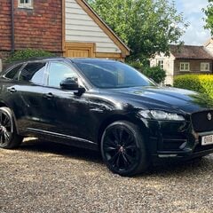 Jaguar F-Pace R-SPORT AWD 4