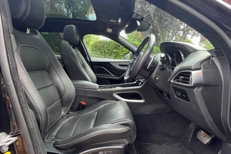 Jaguar F-Pace R-SPORT AWD 30