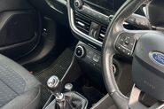 Ford Fiesta ZETEC 21