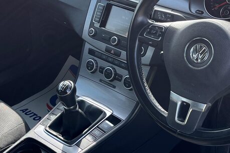 Volkswagen Passat HIGHLINE TDI BLUEMOTION TECHNOLOGY 16
