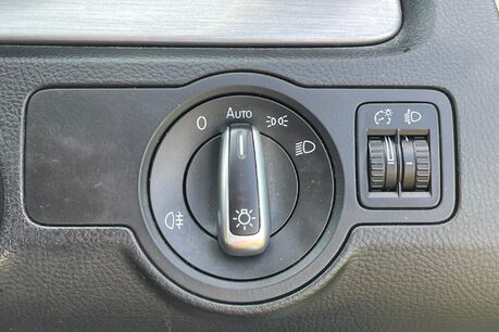 Volkswagen Passat HIGHLINE TDI BLUEMOTION TECHNOLOGY 24