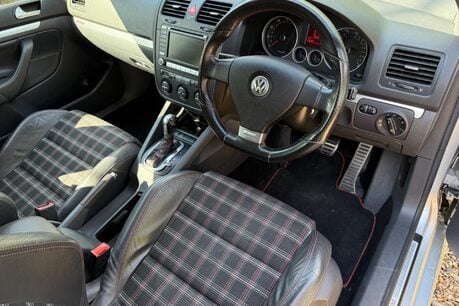 Volkswagen Golf GTI EDITION 30 T 58