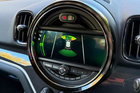 Mini Countryman COOPER SD ALL4 68