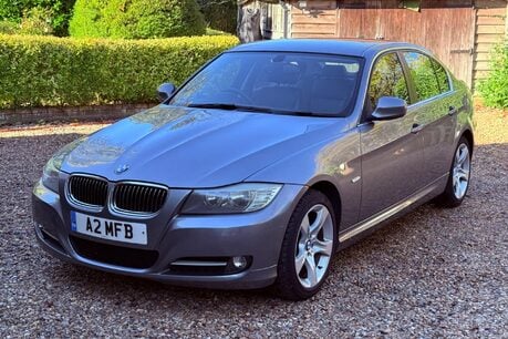 BMW 3 Series 318I EXCLUSIVE EDITION 3