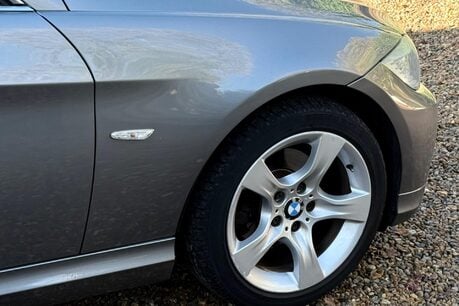 BMW 3 Series 318I EXCLUSIVE EDITION 30