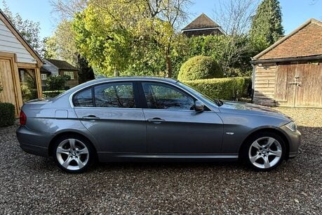 BMW 3 Series 318I EXCLUSIVE EDITION 16