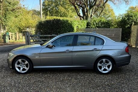 BMW 3 Series 318I EXCLUSIVE EDITION 11