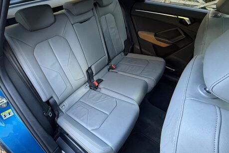 Audi Q3 TFSI QUATTRO S LINE VORSPRUNG 21