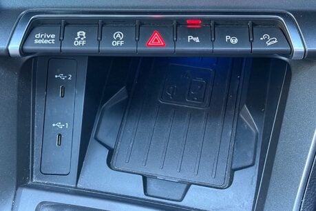 Audi Q3 TFSI QUATTRO S LINE VORSPRUNG 57