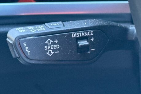 Audi Q3 TFSI QUATTRO S LINE VORSPRUNG 24