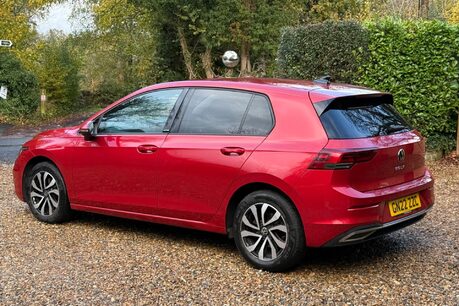 Volkswagen Golf ACTIVE TSI 10