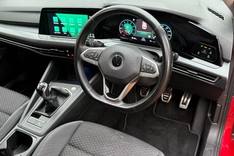 Volkswagen Golf ACTIVE TSI 42