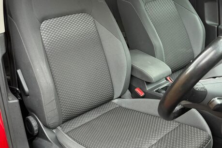 Volkswagen Golf ACTIVE TSI 25