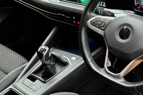 Volkswagen Golf ACTIVE TSI 24