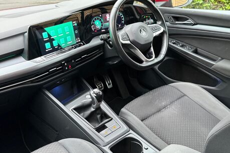 Volkswagen Golf ACTIVE TSI 22