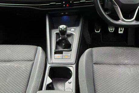 Volkswagen Golf ACTIVE TSI 23