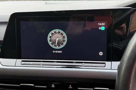 Volkswagen Golf ACTIVE TSI 33