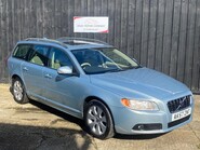 Volvo V70 D5 SE 1