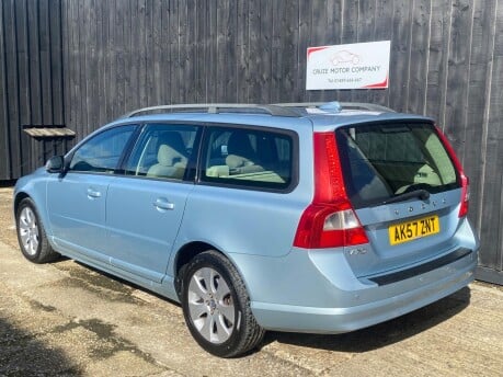 Volvo V70 D5 SE 12