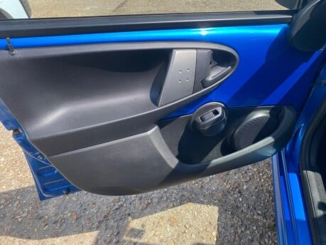 Peugeot 107 ACTIVE 18