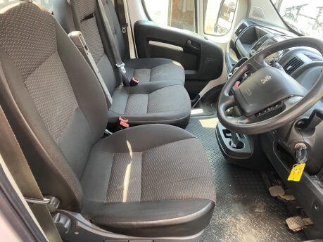 Peugeot Boxer BLUEHDI 335 L3 DROPSIDE 12
