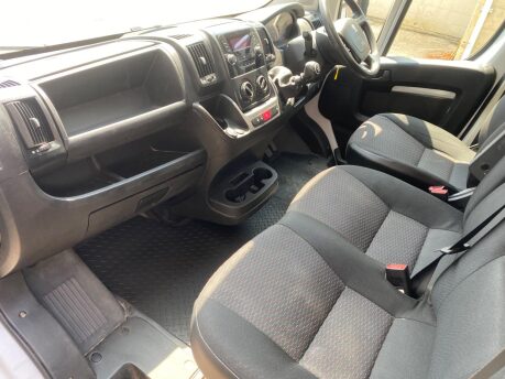 Peugeot Boxer BLUEHDI 335 L3 DROPSIDE 14