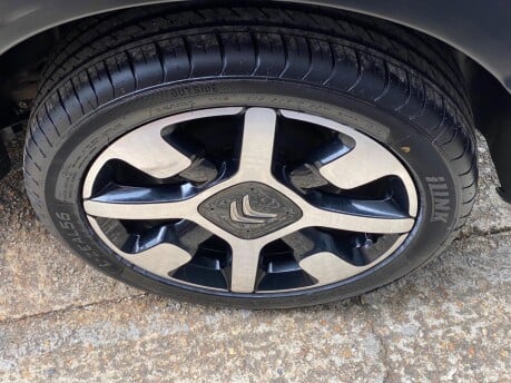 Citroen C4 Cactus PURETECH FLAIR 8