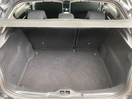 Citroen C4 Cactus PURETECH FLAIR 32