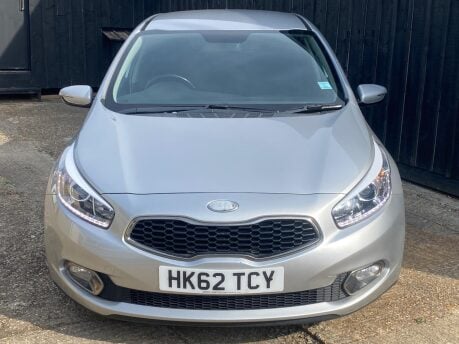 Kia Ceed 2 ECODYNAMICS CRDI 4