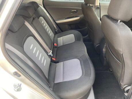 Kia Ceed 2 ECODYNAMICS CRDI 11