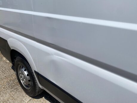Peugeot Boxer BLUEHDI 333 L1H1 PROFESSIONAL P/V 21