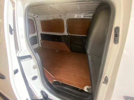 Peugeot Partner BLUEHDI PROFESSIONAL L2 15