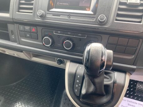 Volkswagen Transporter T30 TDI KOMBI HIGHLINE BMT 25