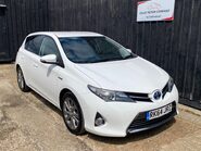 Toyota Auris EXCEL VVT-I 14