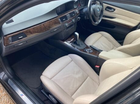 BMW 3 Series 325D M SPORT TOURING 11