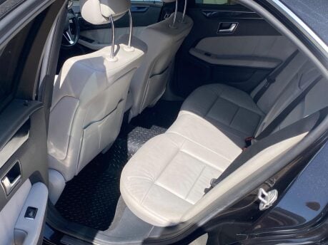 Mercedes-Benz E Class E300 BLUETEC HYBRID 19