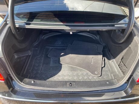 Mercedes-Benz E Class E300 BLUETEC HYBRID 22