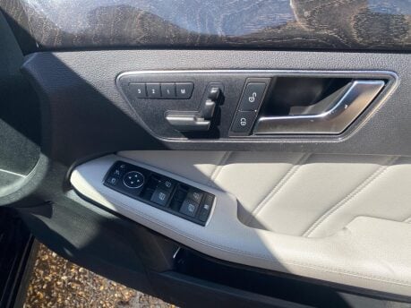Mercedes-Benz E Class E300 BLUETEC HYBRID 15