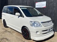Toyota Noah 2 6