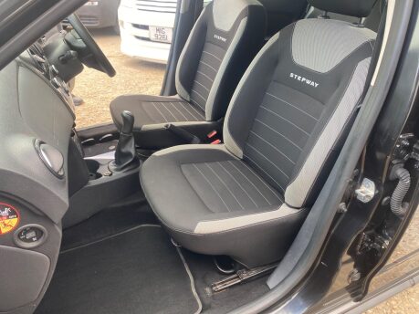 Dacia Sandero Stepway ESSENTIAL TCE 10