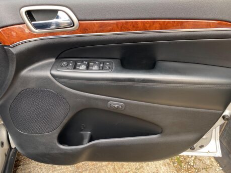 Jeep Grand Cherokee V6 CRD LIMITED 18