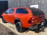 Toyota Hilux INVINCIBLE X 4WD D-4D DCB 17