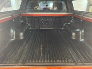 Toyota Hilux INVINCIBLE X 4WD D-4D DCB 37