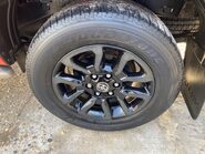 Toyota Hilux INVINCIBLE X 4WD D-4D DCB 21